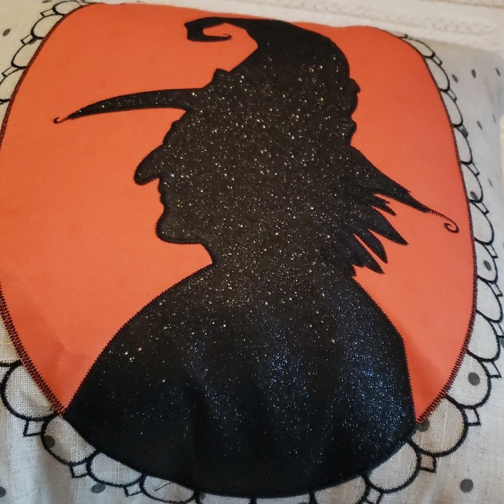 THE MIDNIGHT MARKET PILLOW